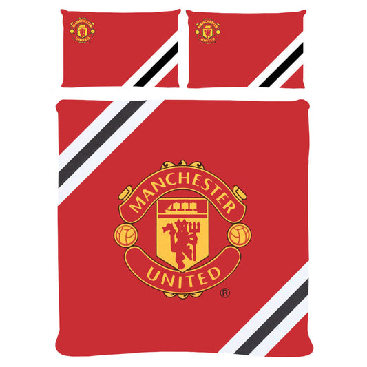 Striking core design reversible duvet cover with a large club crest