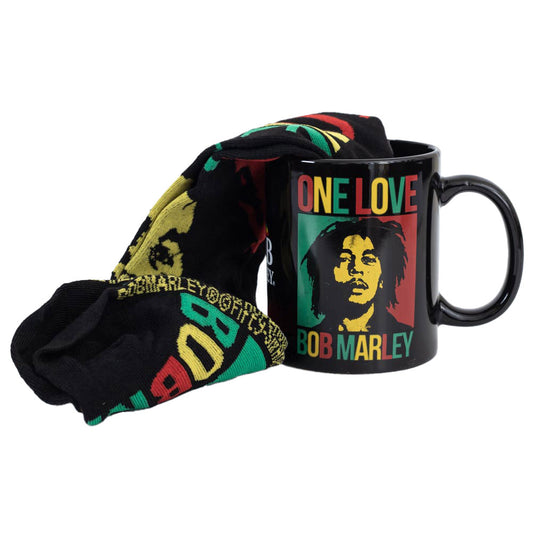Classic mug and sock gift set