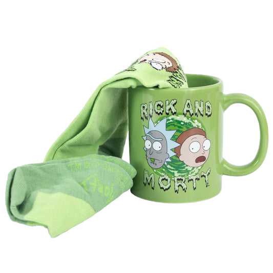 Classic mug and sock gift set