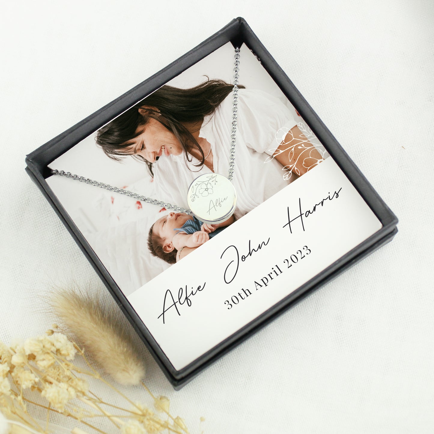 Engraved necklace and photo upload gift box set