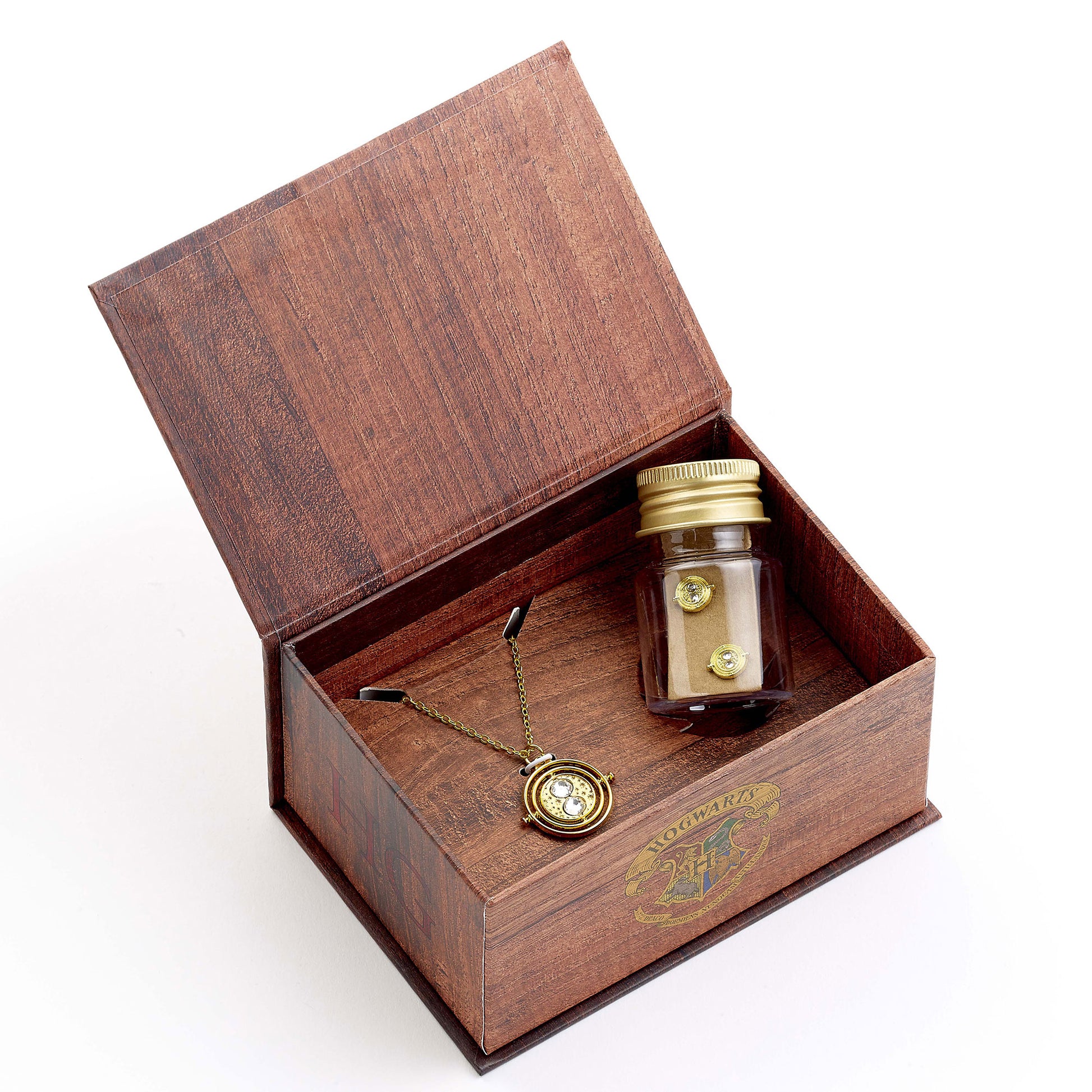 This unique collectable potion gift box is inspired by the one Hermoine used to create her Polyjuice potion
