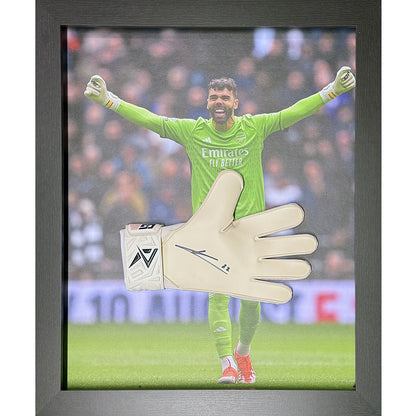 One Glove goalkeeper glove hand signed by David Raya