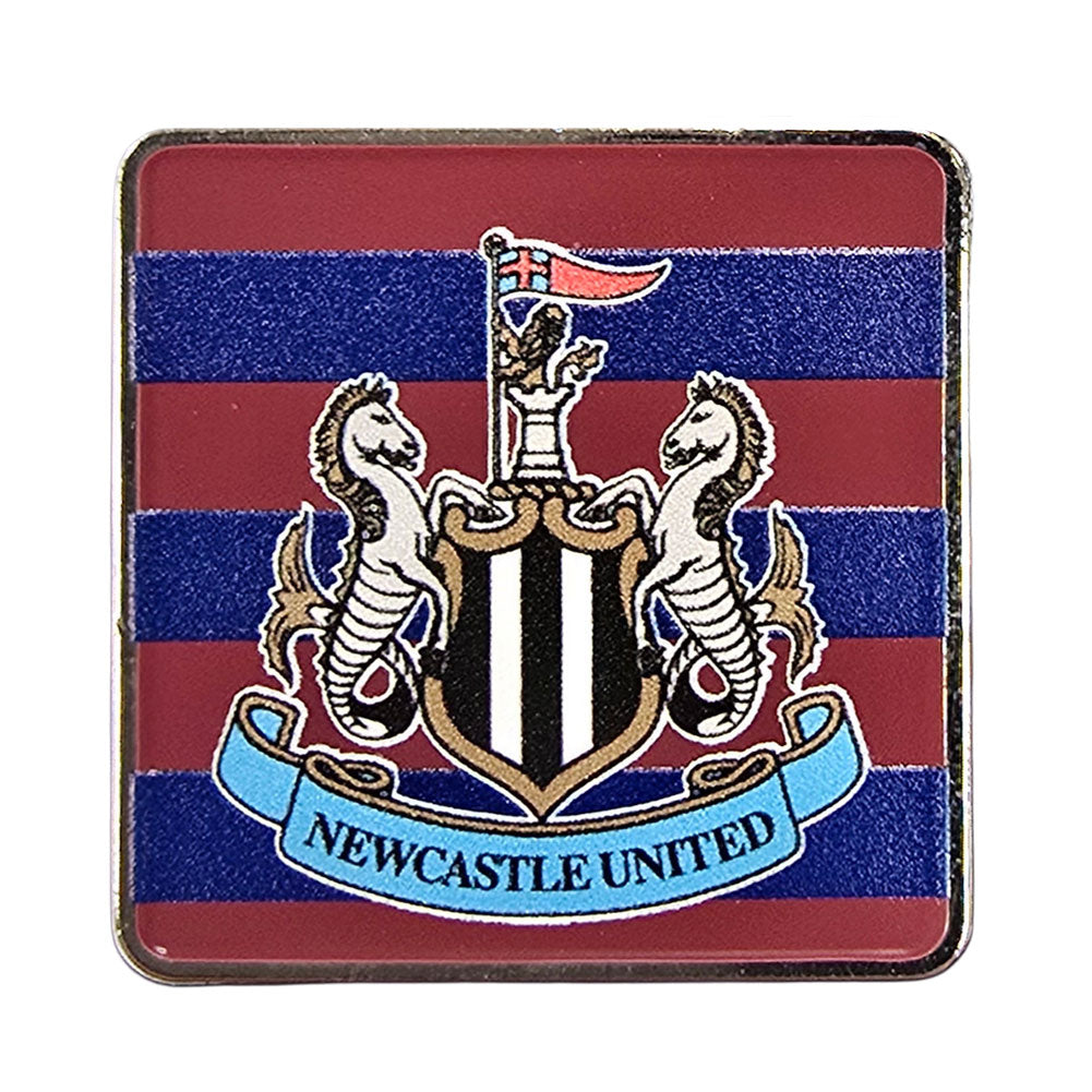 Newcastle United FC 95-96 Away Keyring & Badge Set