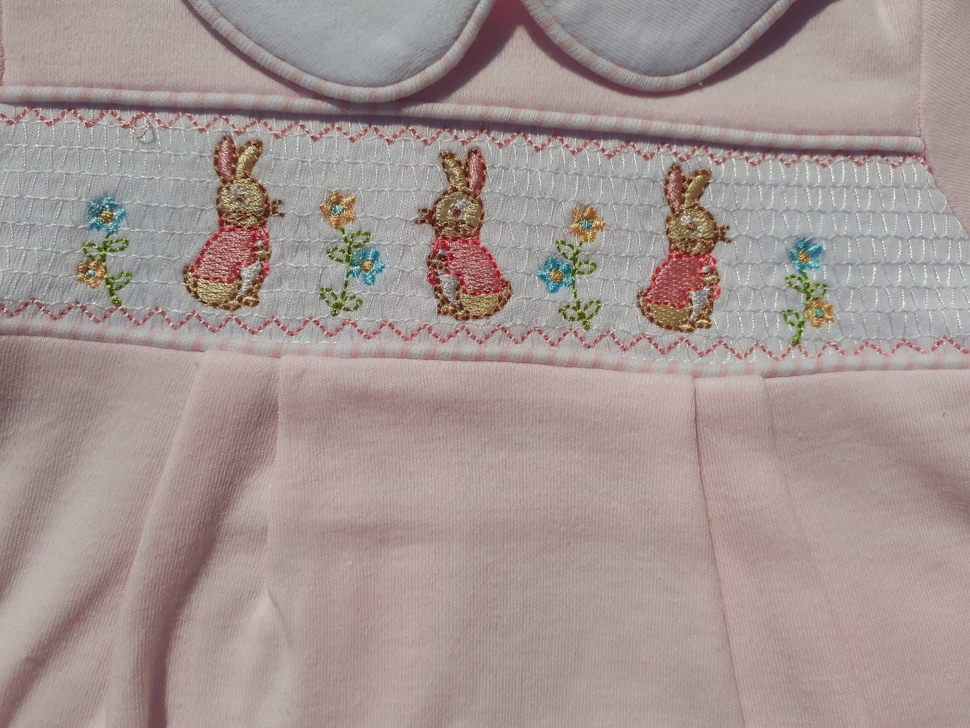 Smocked bunny design pink